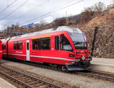 Rhaetian Demiryolu tren İsviçre Filisur tren istasyonu terk