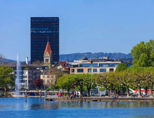 Ciudad de Zug en Suiza en primavera — Foto de Stock