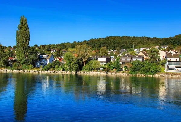 在莱茵河瀑布在瑞士莱茵河 — 图库照片