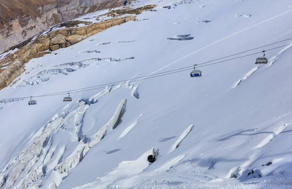 スイスの山ティトリスのケーブルカー — ストック写真