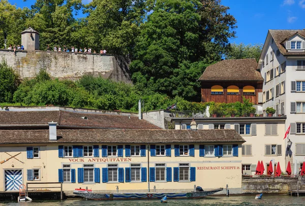 Edifici del quartiere storico Schipfe a Zurigo, Svizzera — Foto Stock