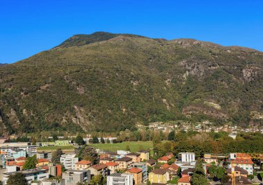 Sonbaharda İsviçre Bellinzona otellerini göster