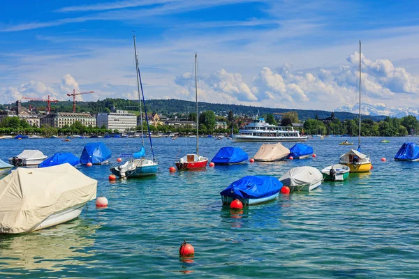 Boats on Lake Zurich — Stock Photo, Image