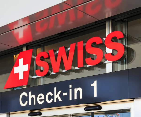 Sign of the Swiss International Air Lines company — Stock Photo, Image