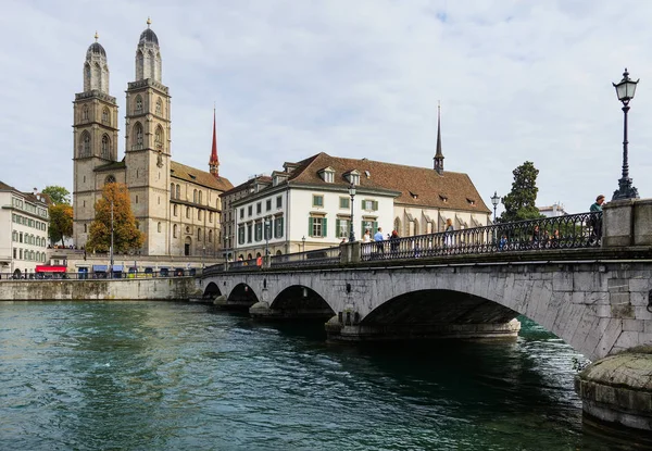 Famosi punti di riferimento della città di Zurigo, Svizzera — Foto Stock