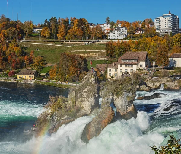 Las cataratas del Rin en otoño — Foto de Stock