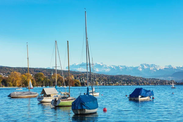 Bărci pe Lacul Zurich din Elveția — Fotografie, imagine de stoc