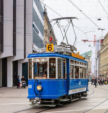 Eski zaman tramvay şehrin Zurich, İsviçre