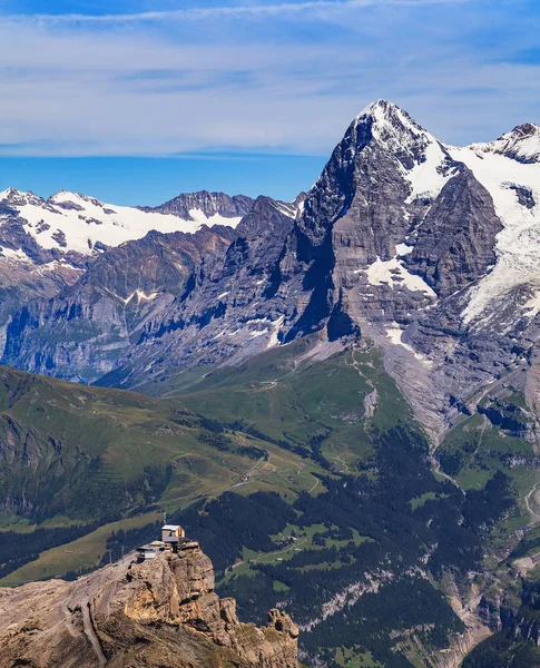 Pohled z vrcholu Mt. Schilthorn ve Švýcarsku — Stock fotografie