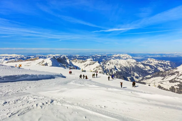 Uitzicht vanaf Mt Titlis in Zwitserland — Stockfoto