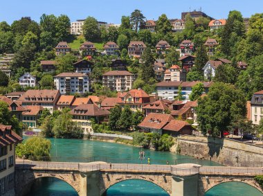 Yaz aylarında İsviçre Bern şehir