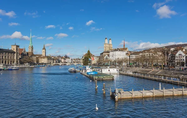 Ciudad de Zurich en invierno —  Fotos de Stock