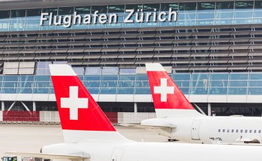 Bulutlu bir günde Zurich Airport