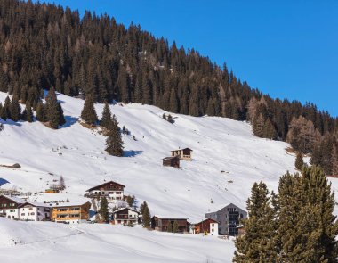 Davos şehir görünümünde kış