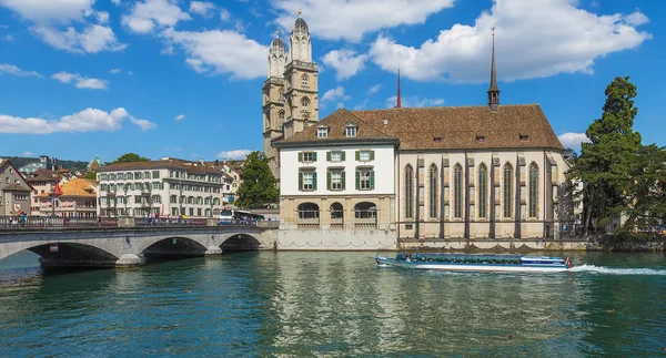 Zürih şehir Limmat Nehri — Stok fotoğraf