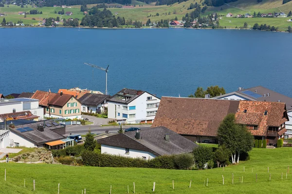 Vue dans la ville d'Einsiedeln, Suisse — Photo