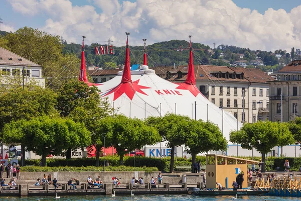 Banvallen av Zürichsjön, platsen för den Circus Knie — Stockfoto