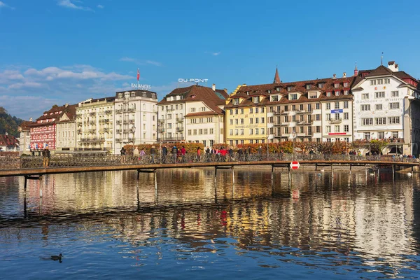 Edifici del centro storico della città di Lucerna, Svizzera — Foto Stock