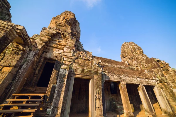 Antiguas ruinas del templo de Bayon — Foto de Stock