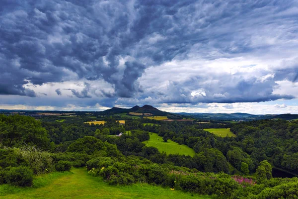 Bellissimo paesaggio di Scott's View nei confini scozzesi — Foto Stock