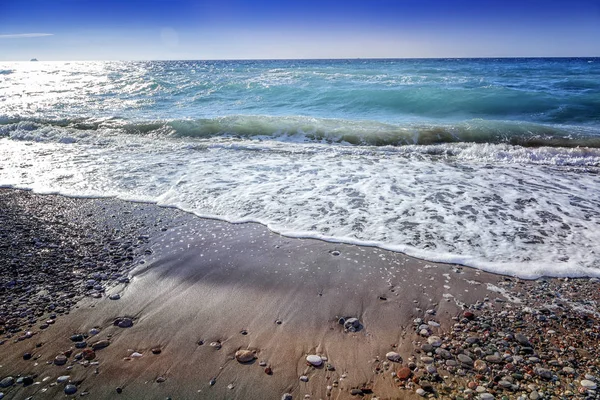 Costa e onde — Foto Stock