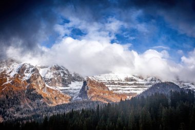 Güzel dağ manzarası, Alpler, Dolomites, İtalya