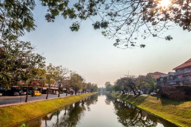 Chiang Mai şehir, eski şehir etrafında nehir kanalı