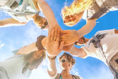 Grup birbirlerinin destekleyen insan. Kavram takım çalışması hakkında 