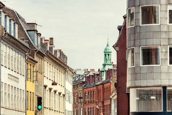 Stadslandskapet, fasader av byggnader i Köpenhamn — Stockfoto