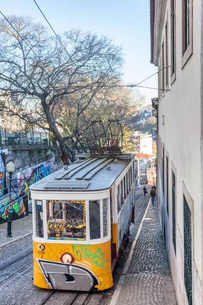 Imagem editorial, Lisboa, Portugal, Dezembro de 2017, dia ensolarado, O — Fotografia de Stock