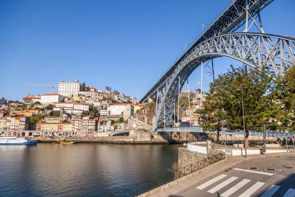 Gyönyörű városkép, Porto, Portugália, a régi város. Kilátás nyílik a híres — Stock Fotó