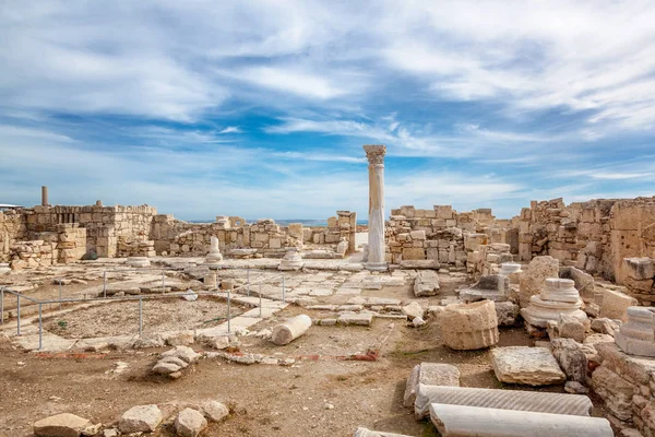 Parque arqueológico de Kourion en la costa mediterránea, isla C —  Fotos de Stock