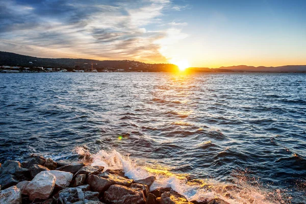 Hermoso atardecer en la Costa Azul en Francia —  Fotos de Stock