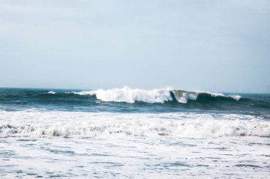 Güzel manzara, okyanus ve dalgalar, doğal deniz okyanus bac