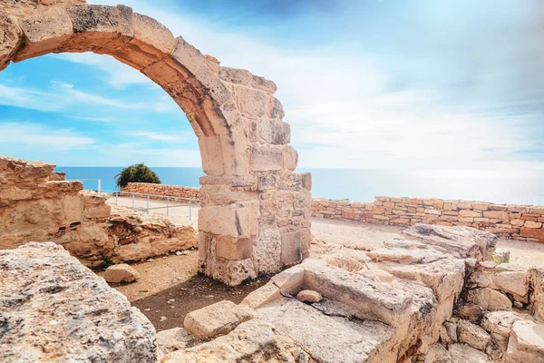 Parque arqueológico de Kourion en la costa mediterránea, isla C —  Fotos de Stock