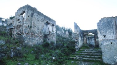 Kayakoy ve Fethiye ile birlikte tarihi bina, Mugla, Türkiye