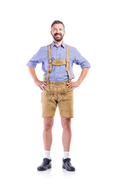 Man in traditionele Beierse kleding, handen op de heupen — Stockfoto