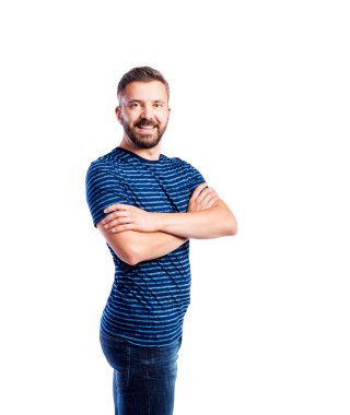 Mavi çizgili tişört hipster adam 