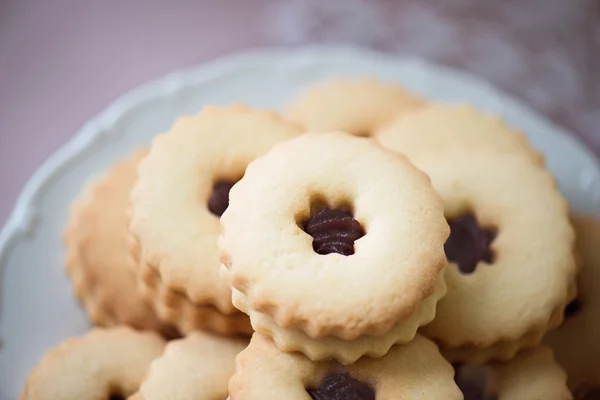 Sandwich cookies filled with jam. — Stock Photo, Image