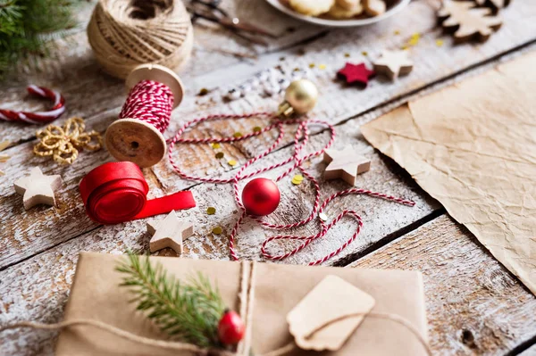 Christmas composition on a wooden background. — Stock Photo, Image