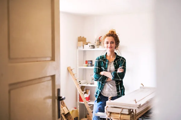 Small business of a young woman. — Stock Photo, Image