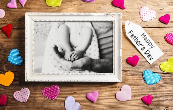 Babalar günü kavramı, siyah-beyaz fotoğraf. Stüdyo vurdu.