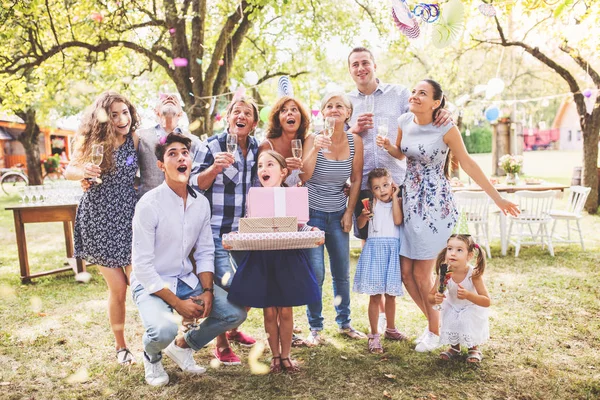 Family celebration or a garden party outside in the backyard. — Stock Photo, Image