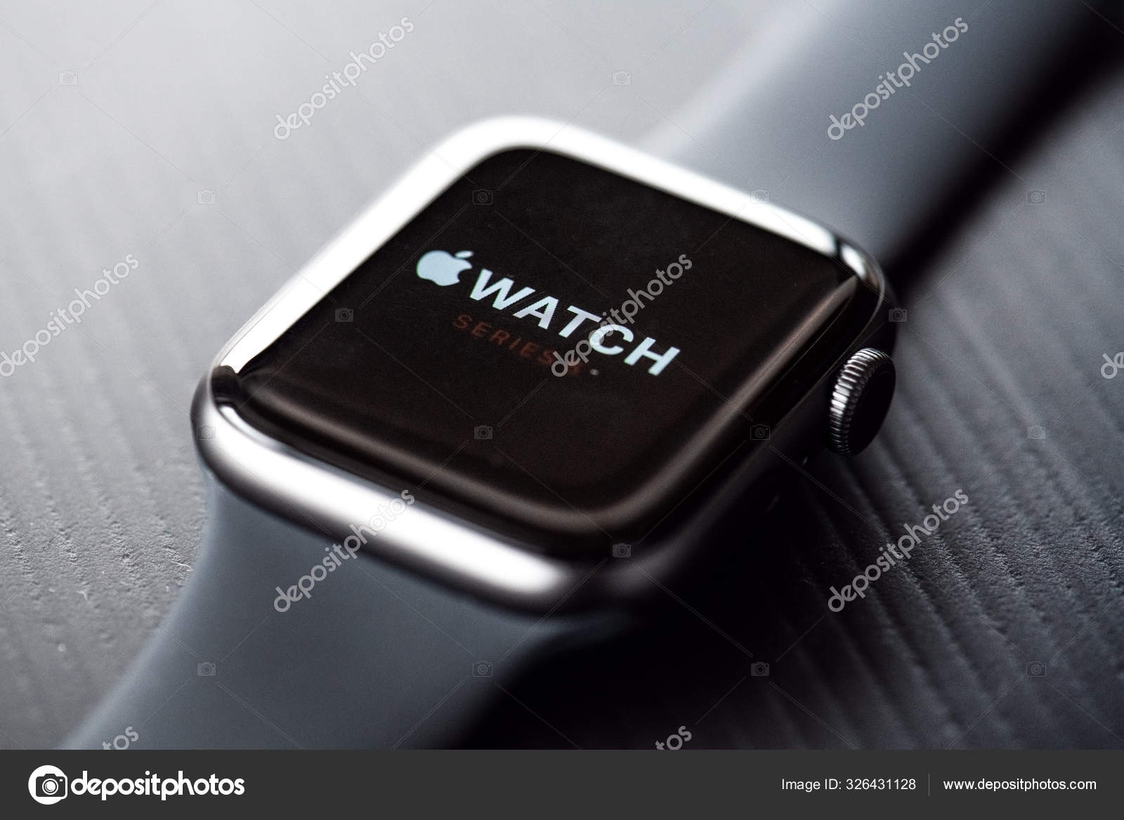 apple watch series 5 stock