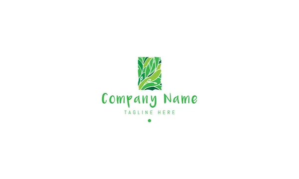 Logotipo verde vectorial en el que la imagen abstracta de la selva . — Vector de stock