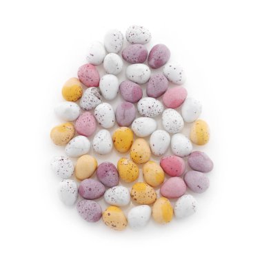 Yumurta şeklinde minyatür paskalya yumurtaları.