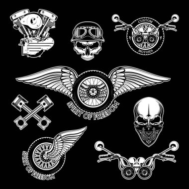 Moto sticker seti. Motosiklet tekerlekleri, direksiyon simidi, kanatlar, amblemler, kafatasları.