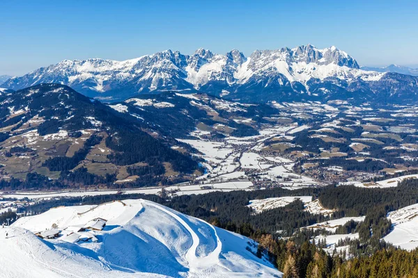 Paesaggio invernale nelle Alpi — Foto Stock