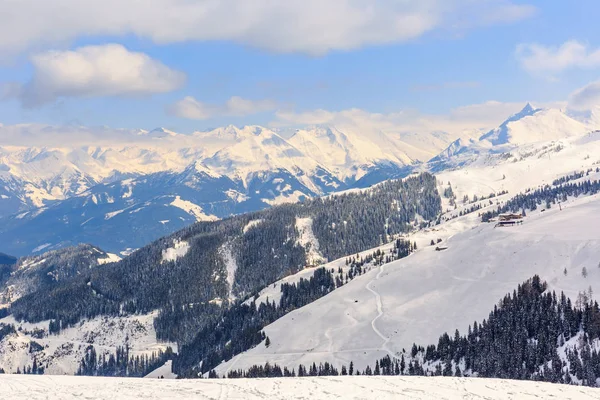 Paysage hivernal dans les Alpes — Photo