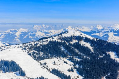 Alpleri'nde kış manzarası